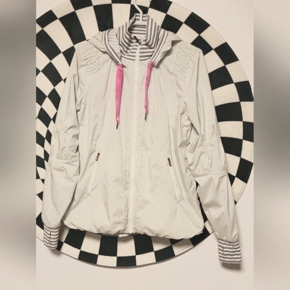 162- Lululemon Run: Track & Field  Jacket